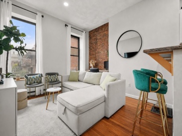 549 Columbus Avenue, Boston, Massachusetts, 1 Bedroom Bedrooms, 3 Rooms Rooms,1 BathroomBathrooms,Residential,For Sale,Columbus Avenue,73541185