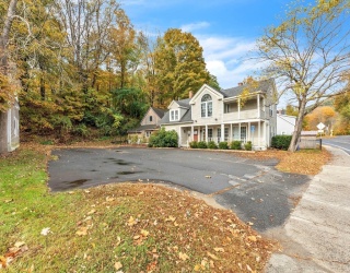 9 Russell Rd, Huntington, Massachusetts, 6 Bedrooms Bedrooms, 11 Rooms Rooms,1.5 BathroomsBathrooms,Residential Income,For Sale,Russell Rd,73541299