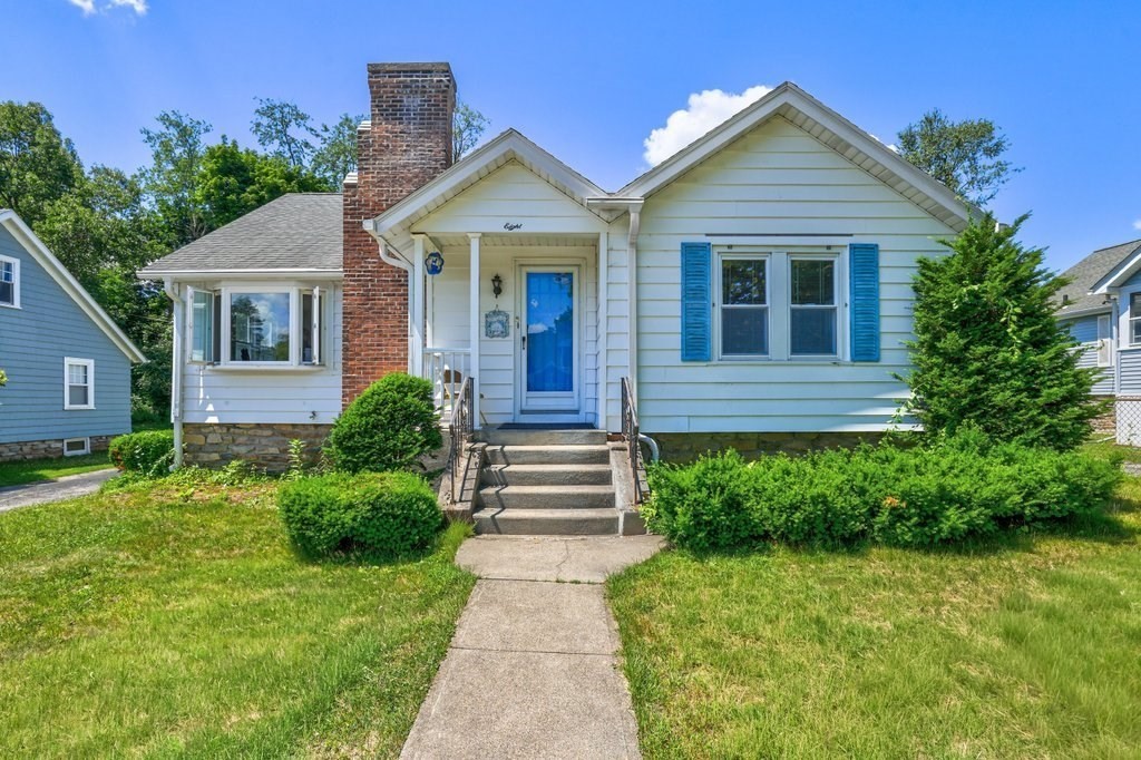 8 Knowles Rd, Worcester, Massachusetts, 2 Bedrooms Bedrooms, 6 Rooms Rooms,1.5 BathroomsBathrooms,Residential,For Sale,Knowles Rd,73541309