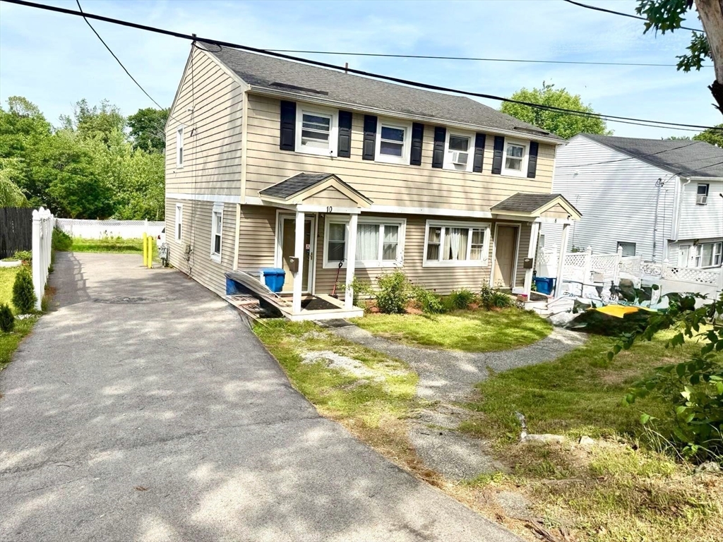 8-10 Packard St, Lawrence, Massachusetts, 2 Bedrooms Bedrooms, 6 Rooms Rooms,1 BathroomBathrooms,Residential Lease,For Rent,Packard St,73541710