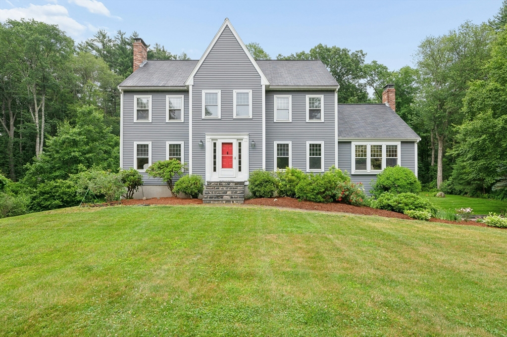 10 Sadler Road, Upton, Massachusetts, 4 Bedrooms Bedrooms, 8 Rooms Rooms,2.5 BathroomsBathrooms,Residential,For Sale,Sadler Road,73541721