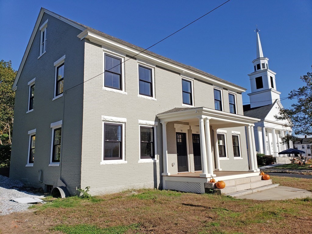 98 Main Street, Ashland, Massachusetts, 2 Bedrooms Bedrooms, 4 Rooms Rooms,1.5 BathroomsBathrooms,Residential Lease,For Rent,Main Street,73541537