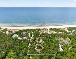 56 Oliver Dr, Dennis, Massachusetts, 4 Bedrooms Bedrooms, 9 Rooms Rooms,4 BathroomsBathrooms,Residential,For Sale,Oliver Dr,73541227