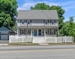 1068 Main St, Wakefield, Massachusetts, 3 Bedrooms Bedrooms, 6 Rooms Rooms,2 BathroomsBathrooms,Residential,For Sale,Main St,73541541