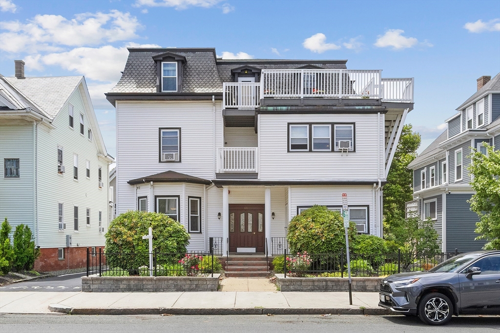 170 Highland Ave, Somerville, Massachusetts, 1 Bedroom Bedrooms, 4 Rooms Rooms,1 BathroomBathrooms,Residential,For Sale,Highland Ave,73541761