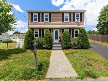19 Altoona Rd, Dedham, Massachusetts, 4 Bedrooms Bedrooms, 8 Rooms Rooms,2.5 BathroomsBathrooms,Residential,For Sale,Altoona Rd,73541770