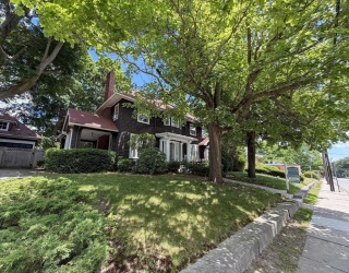213 Harris Ave, Woonsocket, Rhode Island, 4 Bedrooms Bedrooms, 11 Rooms Rooms,2 BathroomsBathrooms,Residential,For Sale,Harris Ave,73541441
