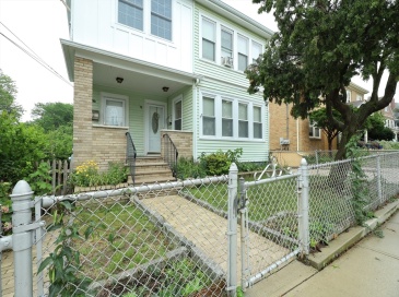 98 Woodside, Winthrop, Massachusetts, 2 Bedrooms Bedrooms, 6 Rooms Rooms,1 BathroomBathrooms,Residential Lease,For Rent,Woodside,73541778