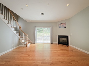 11 Brookside Road, Braintree, Massachusetts, 2 Bedrooms Bedrooms, 5 Rooms Rooms,1.5 BathroomsBathrooms,Residential,For Sale,Brookside Road,73541565