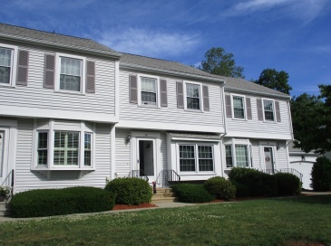 202 Heritage Ln, Auburn, Massachusetts, 2 Bedrooms Bedrooms, 4 Rooms Rooms,1.5 BathroomsBathrooms,Residential,For Sale,Heritage Ln,73541779