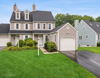 45 Cliff Dr, Taunton, Massachusetts, 2 Bedrooms Bedrooms, 5 Rooms Rooms,1.5 BathroomsBathrooms,Residential,For Sale,Cliff Dr,73541578