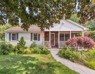 16 Jionzo Rd, Milford, Massachusetts, 3 Bedrooms Bedrooms, 6 Rooms Rooms,2 BathroomsBathrooms,Residential,For Sale,Jionzo Rd,73541587