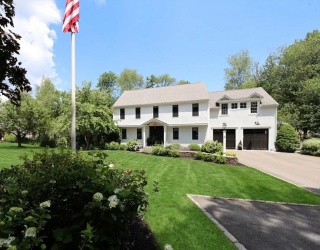 4 Quail Run, Hingham, Massachusetts, 4 Bedrooms Bedrooms, 8 Rooms Rooms,2.5 BathroomsBathrooms,Residential,For Sale,Quail Run,73541613