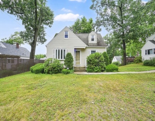 328 Hartwick Street, Springfield, Massachusetts, 4 Bedrooms Bedrooms, 6 Rooms Rooms,2 BathroomsBathrooms,Residential,For Sale,Hartwick Street,73541248