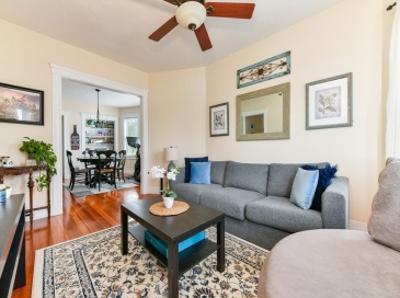 155 King St, Boston, Massachusetts, 2 Bedrooms Bedrooms, 6 Rooms Rooms,1 BathroomBathrooms,Residential Lease,For Rent,King St,73541645 155 King St, Boston, Massachusetts, 2 Bedrooms Bedrooms, 6 Rooms Rooms,1 BathroomBathrooms,Residential Lease,For Rent,King St,73541645