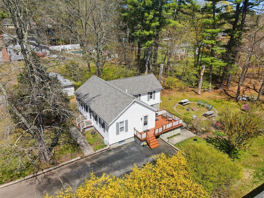 234 Allen Rd, Billerica, Massachusetts, 3 Bedrooms Bedrooms, 5 Rooms Rooms,1 BathroomBathrooms,Residential,For Sale,Allen Rd,73509147