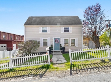 150 Hale St, Haverhill, Massachusetts, 3 Bedrooms Bedrooms, 7 Rooms Rooms,2 BathroomsBathrooms,Residential,For Sale,Hale St,73514642 150 Hale St, Haverhill, Massachusetts, 3 Bedrooms Bedrooms, 7 Rooms Rooms,2 BathroomsBathrooms,Residential,For Sale,Hale St,73514642