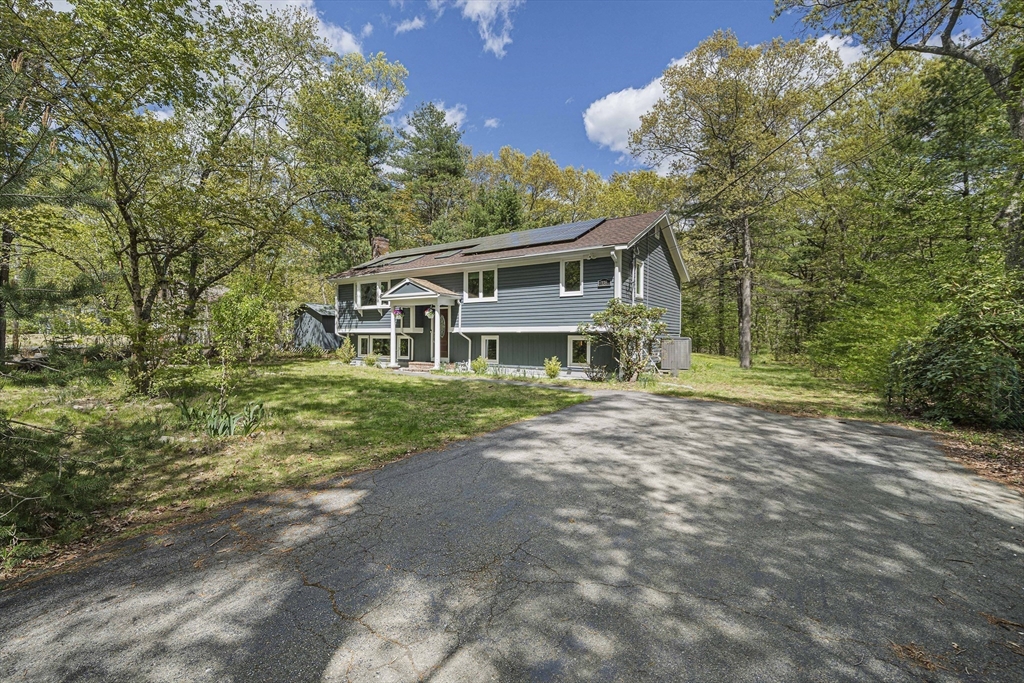 136 Allen Road, Easton, Massachusetts, 4 Bedrooms Bedrooms, 9 Rooms Rooms,3 BathroomsBathrooms,Residential,For Sale,Allen Road,73518661