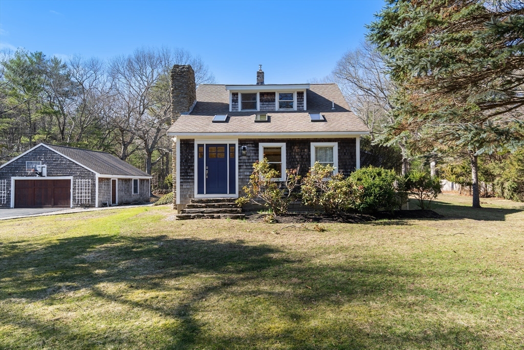 416 Tremont St, Duxbury, Massachusetts, 4 Bedrooms Bedrooms, 7 Rooms Rooms,2 BathroomsBathrooms,Residential,For Sale,Tremont St,73491897