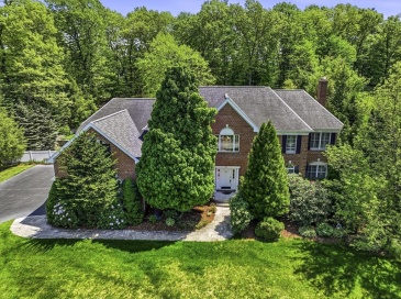 60 Greenwood Road, Hopkinton, Massachusetts, 5 Bedrooms Bedrooms, 13 Rooms Rooms,6 BathroomsBathrooms,Residential,For Sale,Greenwood Road,73521869