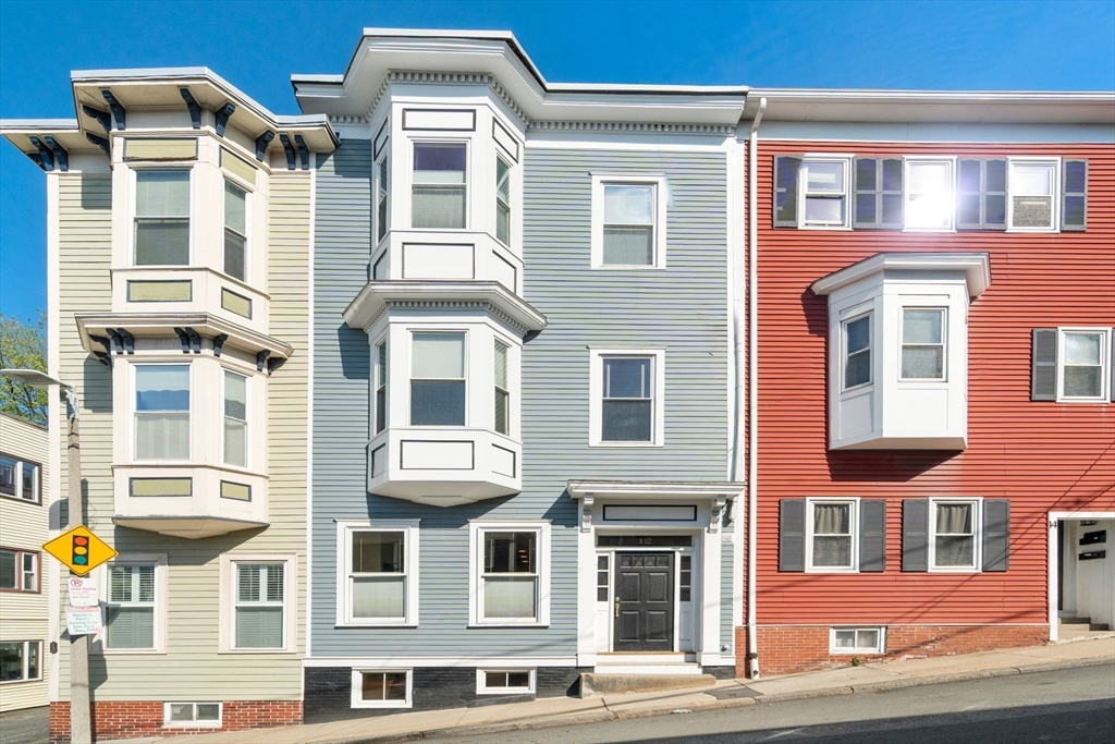 12 School St, Boston, Massachusetts, 3 Bedrooms Bedrooms, 6 Rooms Rooms,2 BathroomsBathrooms,Residential,For Sale,School St,73517843