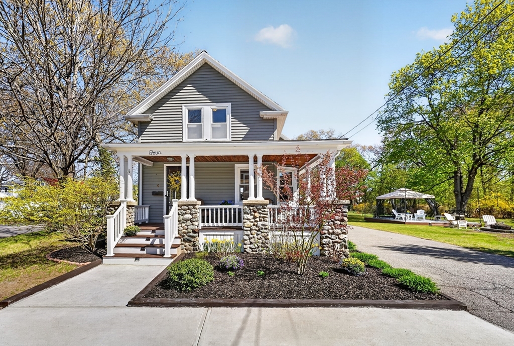 4 Lakeside Drive, Framingham, Massachusetts, 3 Bedrooms Bedrooms, 6 Rooms Rooms,1.5 BathroomsBathrooms,Residential,For Sale,Lakeside Drive,73509943