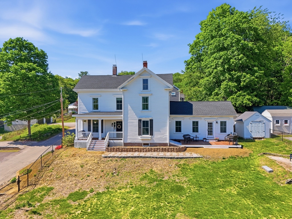 3 Prospect Hill St, Merrimac, Massachusetts, 3 Bedrooms Bedrooms, 6 Rooms Rooms,2 BathroomsBathrooms,Residential,For Sale,Prospect Hill St,73525370