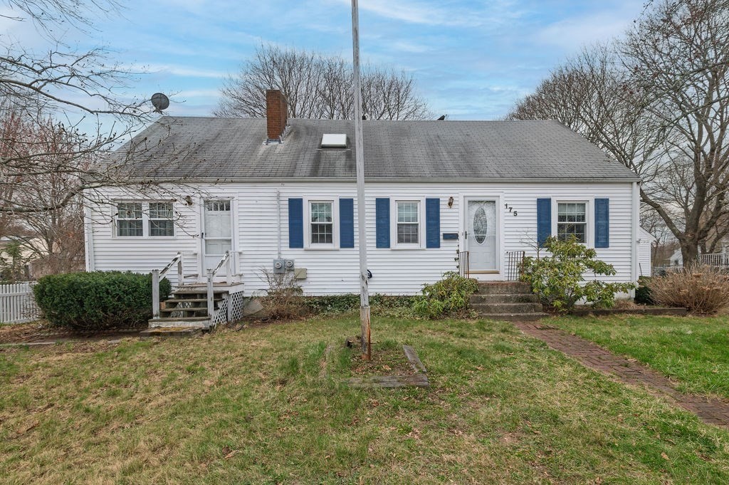 175 Levin Road, Rockland, Massachusetts, 5 Bedrooms Bedrooms, 10 Rooms Rooms,3 BathroomsBathrooms,Residential,For Sale,Levin Road,73502257