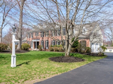 25 Greenwood Rd, Hopkinton, Massachusetts, 4 Bedrooms Bedrooms, 11 Rooms Rooms,4.5 BathroomsBathrooms,Residential,For Sale,Greenwood Rd,73504991 25 Greenwood Rd, Hopkinton, Massachusetts, 4 Bedrooms Bedrooms, 11 Rooms Rooms,4.5 BathroomsBathrooms,Residential,For Sale,Greenwood Rd,73504991