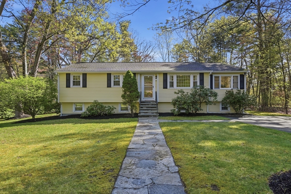 72 Crimson Road, Billerica, Massachusetts, 5 Bedrooms Bedrooms, 11 Rooms Rooms,2 BathroomsBathrooms,Residential,For Sale,Crimson Road,73517696