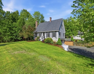 59 Carpenter Rd, Monson, Massachusetts, 4 Bedrooms Bedrooms, 9 Rooms Rooms,4 BathroomsBathrooms,Residential,For Sale,Carpenter Rd,73521991