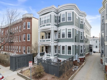 122 Trowbridge, Cambridge, Massachusetts, 2 Bedrooms Bedrooms, 4 Rooms Rooms,1 BathroomBathrooms,Residential,For Sale,Trowbridge,73497665