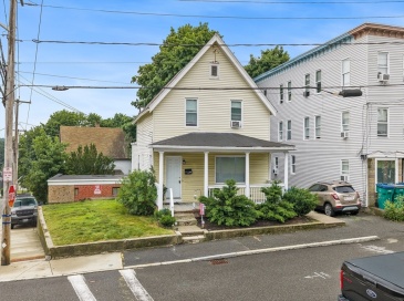 113 Cedar St, Fitchburg, Massachusetts, 3 Bedrooms Bedrooms, 8 Rooms Rooms,1.5 BathroomsBathrooms,Residential,For Sale,Cedar St,73541832