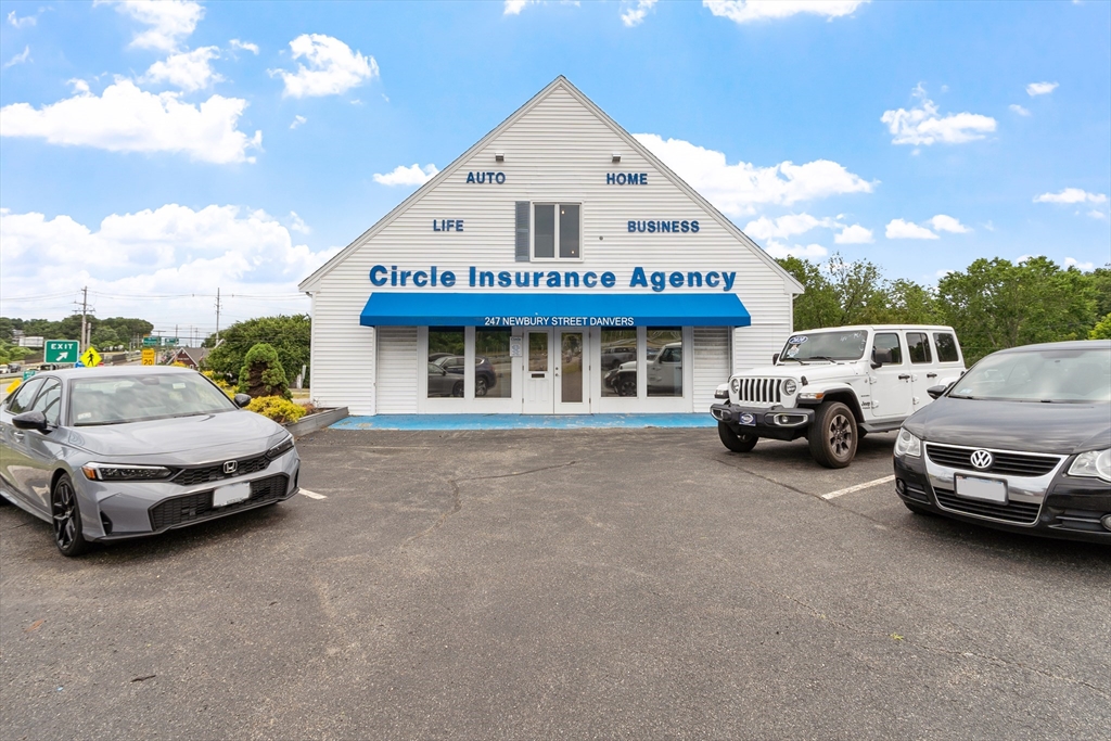 247 Newbury St, Danvers, Massachusetts, ,Commercial Lease,For Rent,Newbury St,73541864