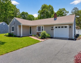 29 Almira Road, Yarmouth, Massachusetts, 3 Bedrooms Bedrooms, 5 Rooms Rooms,1.5 BathroomsBathrooms,Residential,For Sale,Almira Road,73541867