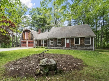 9 Laurel Ln, Princeton, Massachusetts, 4 Bedrooms Bedrooms, 7 Rooms Rooms,3 BathroomsBathrooms,Residential,For Sale,Laurel Ln,73541855
