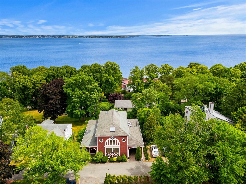 14 Fenno Way, Nahant, Massachusetts, 4 Bedrooms Bedrooms, 9 Rooms Rooms,3.5 BathroomsBathrooms,Residential,For Sale,Fenno Way,73541877