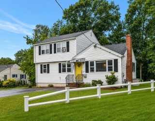 343 Lexington Street, Woburn, Massachusetts, 5 Bedrooms Bedrooms, 7 Rooms Rooms,3 BathroomsBathrooms,Residential,For Sale,Lexington Street,73541909