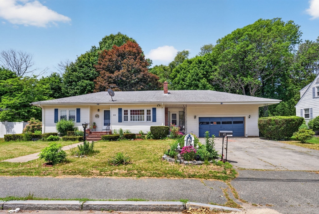 41 Rockland St, Brockton, Massachusetts, 3 Bedrooms Bedrooms, 6 Rooms Rooms,1.5 BathroomsBathrooms,Residential,For Sale,Rockland St,73541797