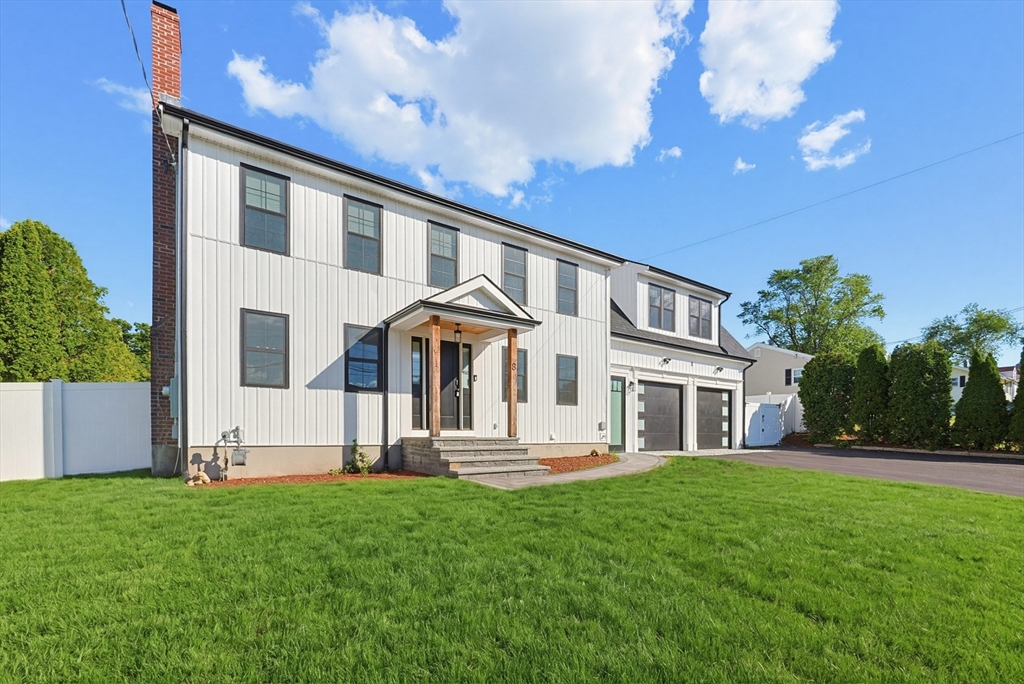 8 Vassar Dr, Milford, Massachusetts, 4 Bedrooms Bedrooms, 9 Rooms Rooms,3.5 BathroomsBathrooms,Residential,For Sale,Vassar Dr,73541825