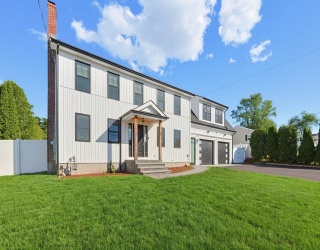 8 Vassar Dr, Milford, Massachusetts, 4 Bedrooms Bedrooms, 9 Rooms Rooms,3.5 BathroomsBathrooms,Residential,For Sale,Vassar Dr,73541825