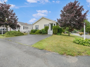 4 Nightingale Lane, Tiverton, Rhode Island, 2 Bedrooms Bedrooms, 6 Rooms Rooms,2 BathroomsBathrooms,Residential,For Sale,Nightingale Lane,73541926 4 Nightingale Lane, Tiverton, Rhode Island, 2 Bedrooms Bedrooms, 6 Rooms Rooms,2 BathroomsBathrooms,Residential,For Sale,Nightingale Lane,73541926