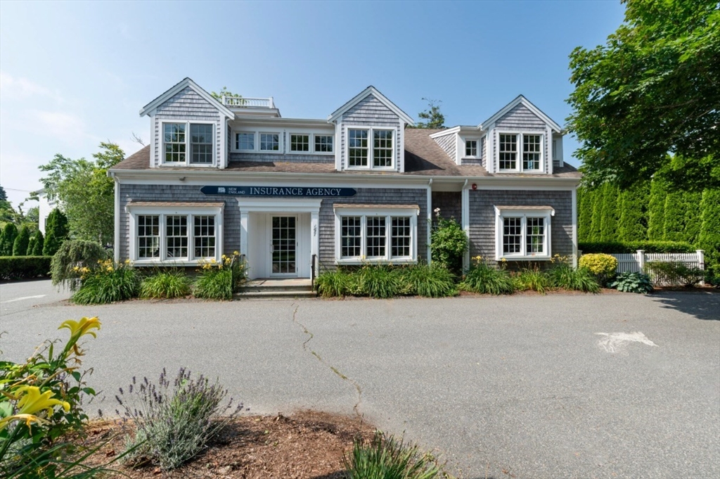 697 Main St, Chatham, Massachusetts, ,Commercial Sale,For Sale,Main St,73541936