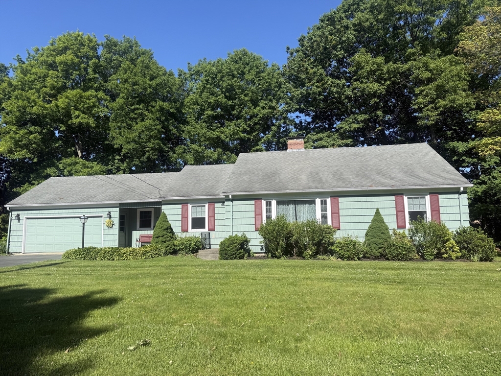 50 Edgewood Rd, Shrewsbury, Massachusetts, 4 Bedrooms Bedrooms, 7 Rooms Rooms,1.5 BathroomsBathrooms,Residential,For Sale,Edgewood Rd,73541965