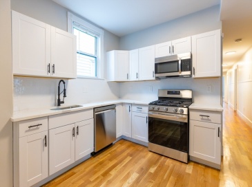 206 L Street, Boston, Massachusetts, 5 Bedrooms Bedrooms, 7 Rooms Rooms,2 BathroomsBathrooms,Residential Lease,For Rent,L Street,73521452
