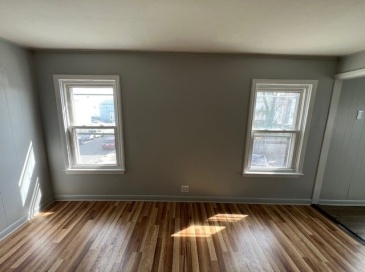 95 Wade Street, Fall River, Massachusetts, 1 Bedroom Bedrooms, 5 Rooms Rooms,1 BathroomBathrooms,Residential Lease,For Rent,Wade Street,73539707