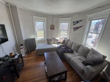 57 M Street, Boston, Massachusetts, 4 Bedrooms Bedrooms, 6 Rooms Rooms,1 BathroomBathrooms,Residential Lease,For Rent,M Street,73529709
