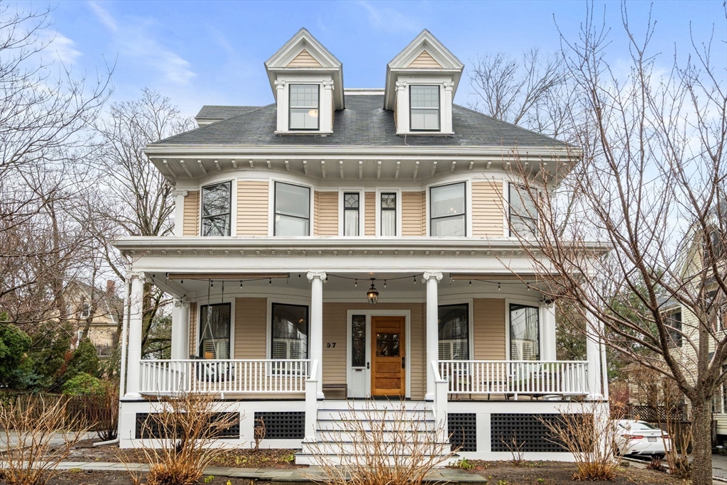 97 Eldredge St, Newton, Massachusetts, 5 Bedrooms Bedrooms, 10 Rooms Rooms,2.5 BathroomsBathrooms,Residential,For Sale,Eldredge St,73491944