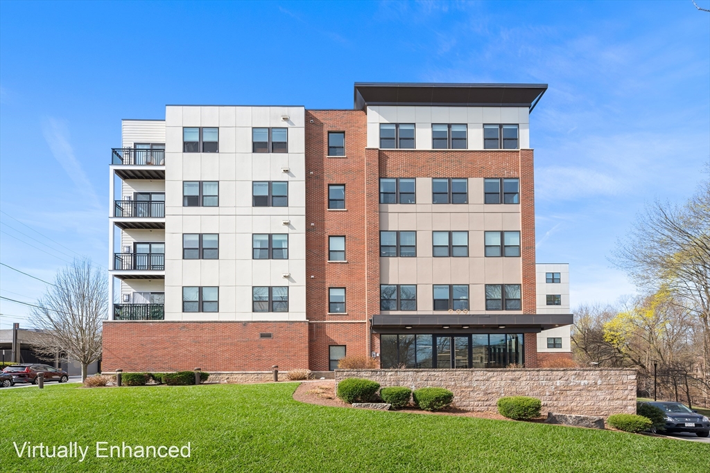999 Hancock St, Quincy, Massachusetts, 2 Bedrooms Bedrooms, 4 Rooms Rooms,2 BathroomsBathrooms,Residential,For Sale,Hancock St,73503057