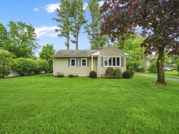 95 Old Lane Rd, Springfield, Massachusetts, 3 Bedrooms Bedrooms, 5 Rooms Rooms,1 BathroomBathrooms,Residential,For Sale,Old Lane Rd,73517829 95 Old Lane Rd, Springfield, Massachusetts, 3 Bedrooms Bedrooms, 5 Rooms Rooms,1 BathroomBathrooms,Residential,For Sale,Old Lane Rd,73517829